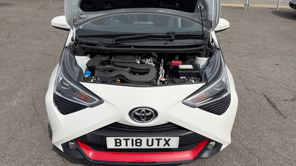 Toyota Aygo 1.0 VVT-i X-Press 5dr Petrol Hatchback - Image 8