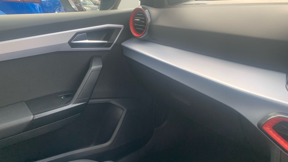 SEAT Arona 1.0 TSI 110 FR 5dr Petrol Hatchback - Image 35
