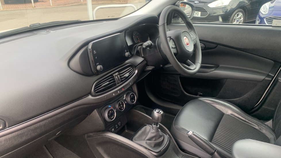 Fiat Tipo 1.4 T-Jet [120] S Design 5dr Petrol Hatchback - Image 9