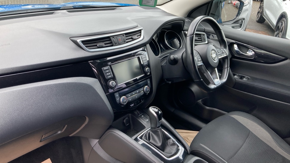 Nissan Qashqai 1.3 DiG-T 160 [157] Acenta Premium 5dr DCT Petrol Hatchback - Image 9