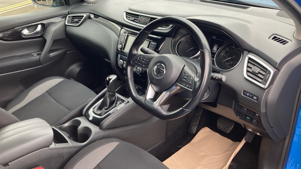 Nissan Qashqai 1.3 DiG-T 160 [157] Acenta Premium 5dr DCT Petrol Hatchback - Image 11