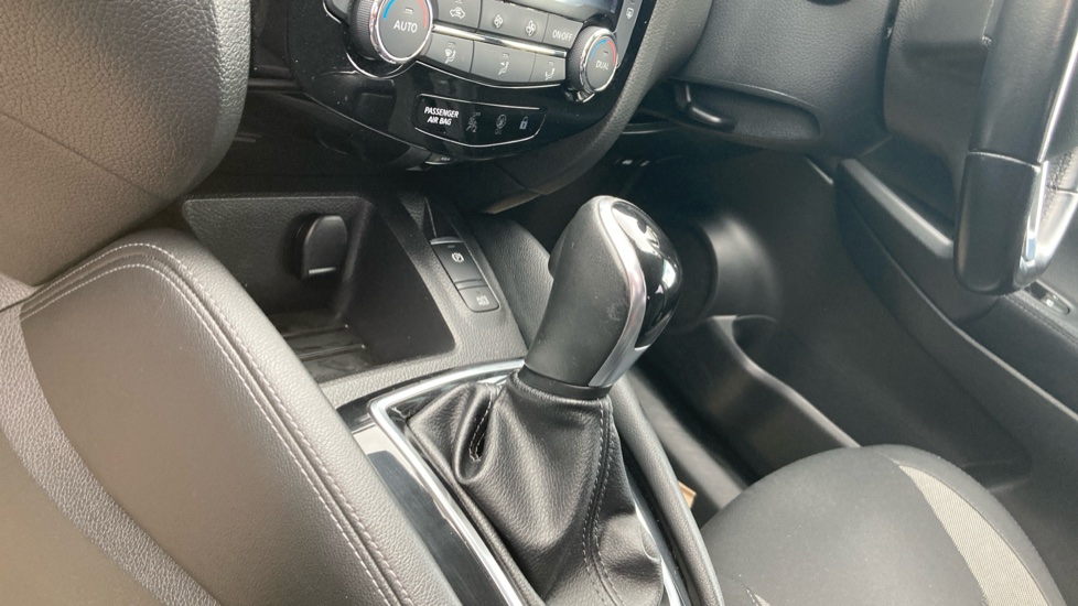 Nissan Qashqai 1.3 DiG-T 160 [157] Acenta Premium 5dr DCT Petrol Hatchback - Image 13