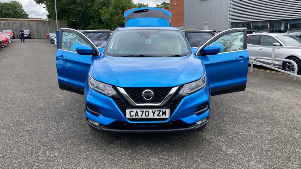 Nissan Qashqai 1.3 DiG-T 160 [157] Acenta Premium 5dr DCT Petrol Hatchback - Image 47