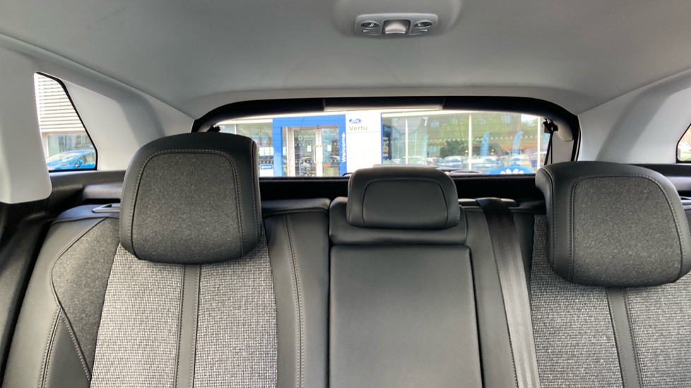 Peugeot 3008 1.5 BlueHDi Allure 5dr EAT8 Diesel Estate - Image 15
