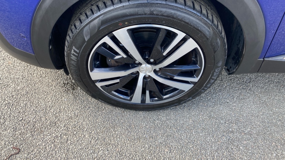 Peugeot 3008 1.5 BlueHDi Allure 5dr EAT8 Diesel Estate - Image 29