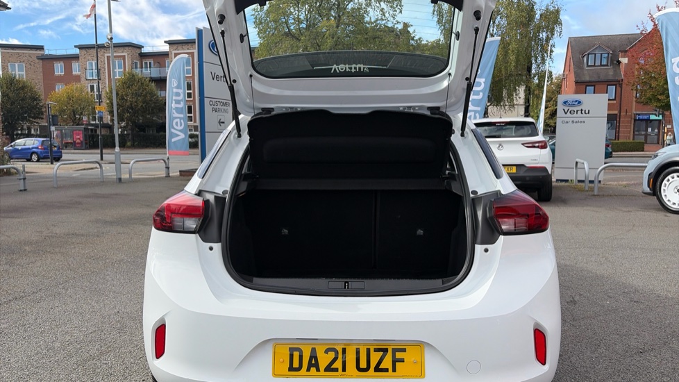 Vauxhall Corsa 1.2 SE 5dr Petrol Hatchback - Image 4
