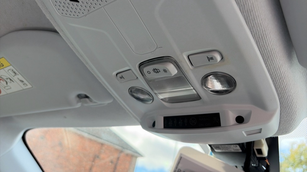 Vauxhall Corsa 1.2 SE 5dr Petrol Hatchback - Image 32