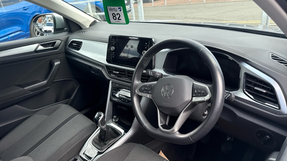 Volkswagen T-Roc 1.0 TSI Life 5dr Petrol Hatchback - Image 11