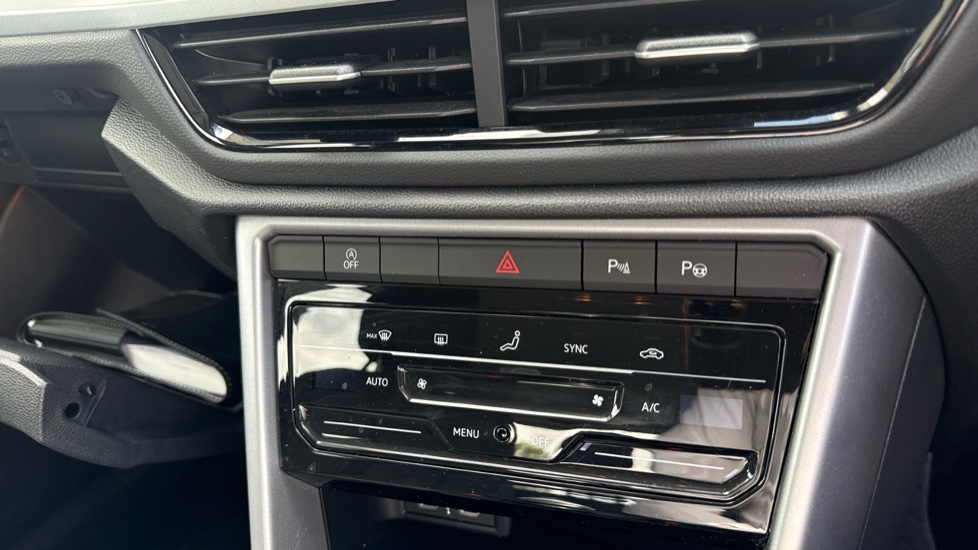 Volkswagen T-Roc 1.0 TSI Life 5dr Petrol Hatchback - Image 24