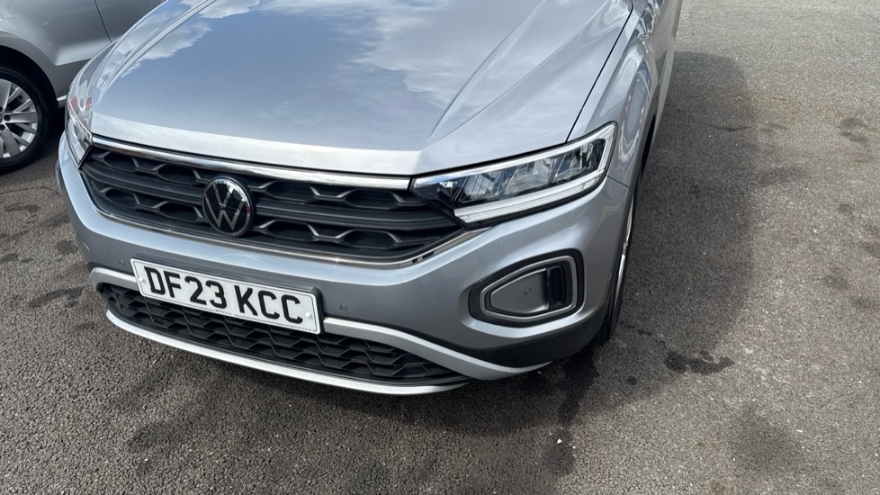 Volkswagen T-Roc 1.0 TSI Life 5dr Petrol Hatchback - Image 34