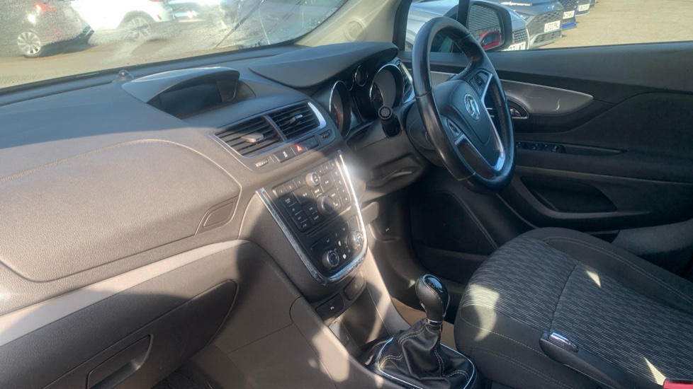 Vauxhall Mokka 1.6i Exclusiv 5dr Petrol Hatchback - Image 9