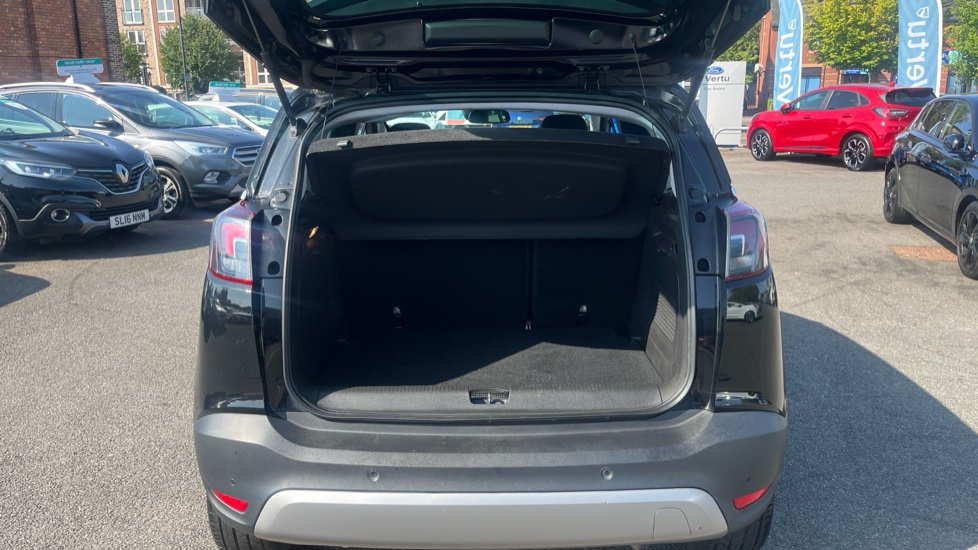 Vauxhall Crossland X 1.2T [110] Elite Nav 5dr [Start Stop] Auto Petrol Hatchback - Image 4