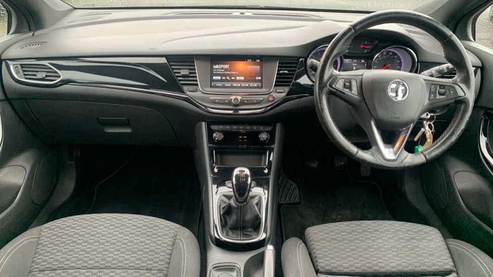 Vauxhall Astra 1.4T 16V 150 SRi Vx-line Nav 5dr Petrol Hatchback - Image 10