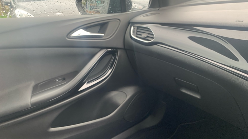 Vauxhall Astra 1.4T 16V 150 SRi Vx-line Nav 5dr Petrol Hatchback - Image 38