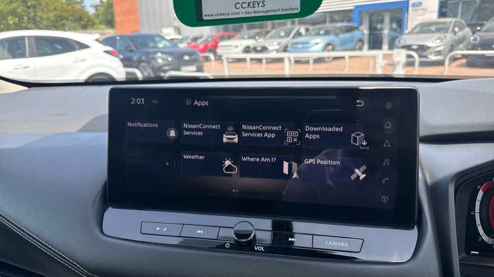 Nissan Qashqai 1.3 DiG-T MH N-Connecta 5dr Petrol Hatchback - Image 32