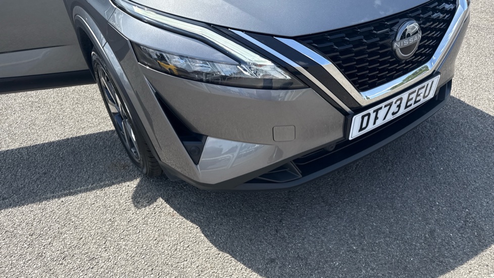 Nissan Qashqai 1.3 DiG-T MH N-Connecta 5dr Petrol Hatchback - Image 41