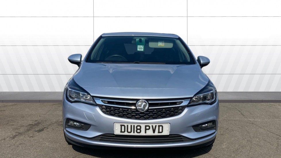 Vauxhall Astra 1.4i 16V Tech Line Nav 5dr Petrol Hatchback - Image 3