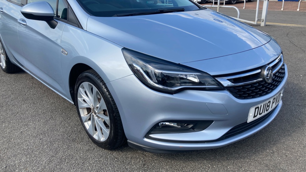 Vauxhall Astra 1.4i 16V Tech Line Nav 5dr Petrol Hatchback - Image 37