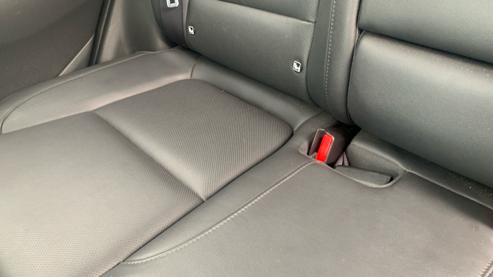 Hyundai KONA 1.0 TGDi 48V MHEV Ultimate 5dr Petrol Hatchback - Image 17