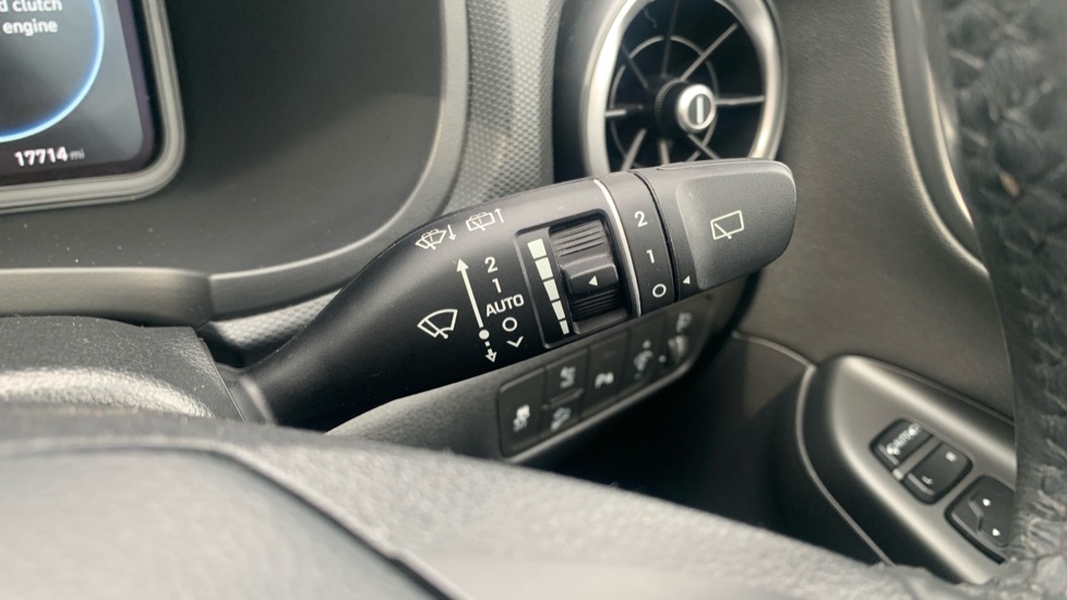 Hyundai KONA 1.0 TGDi 48V MHEV Ultimate 5dr Petrol Hatchback - Image 23
