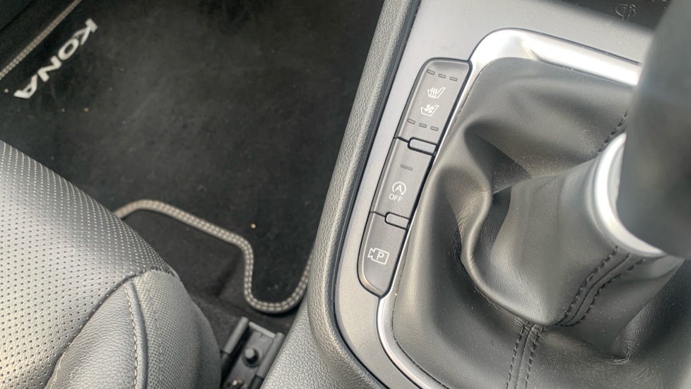 Hyundai KONA 1.0 TGDi 48V MHEV Ultimate 5dr Petrol Hatchback - Image 33