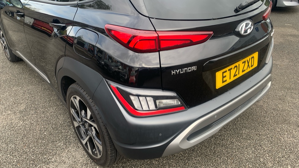 Hyundai KONA 1.0 TGDi 48V MHEV Ultimate 5dr Petrol Hatchback - Image 48