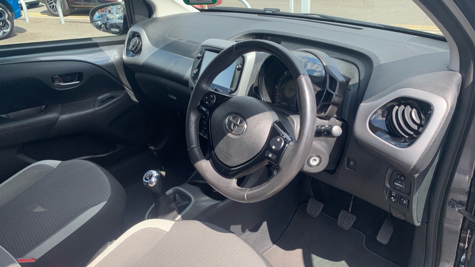 Toyota Aygo 1.0 VVT-i X-Play TSS 5dr Petrol Hatchback - Image 11