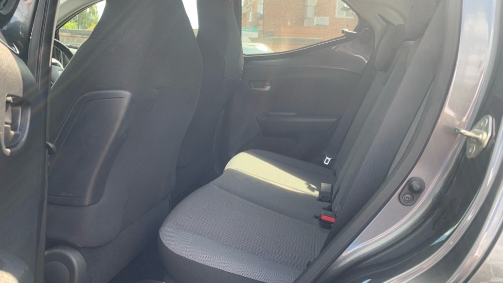 Toyota Aygo 1.0 VVT-i X-Play TSS 5dr Petrol Hatchback - Image 16