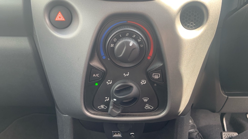 Toyota Aygo 1.0 VVT-i X-Play TSS 5dr Petrol Hatchback - Image 31