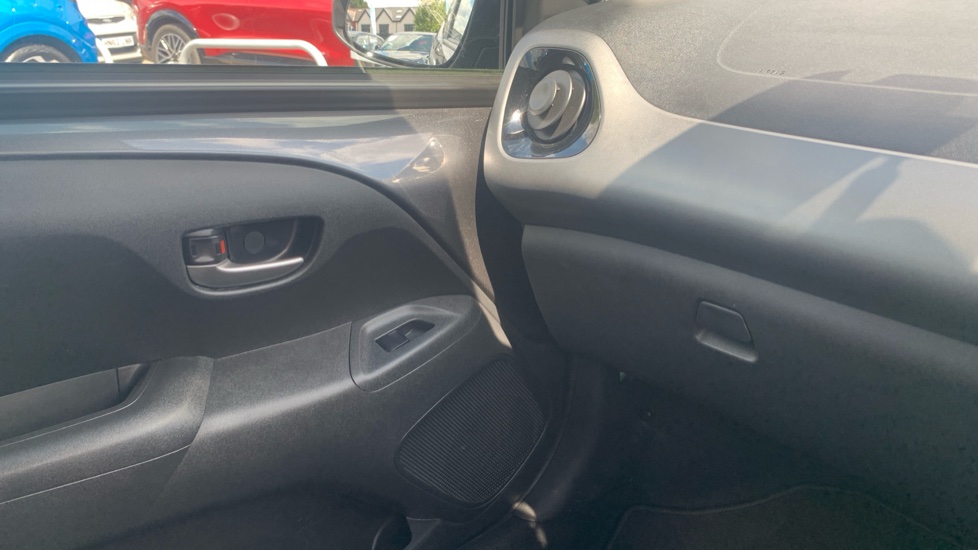 Toyota Aygo 1.0 VVT-i X-Play TSS 5dr Petrol Hatchback - Image 35