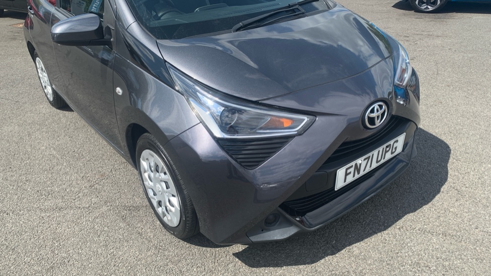 Toyota Aygo 1.0 VVT-i X-Play TSS 5dr Petrol Hatchback - Image 39
