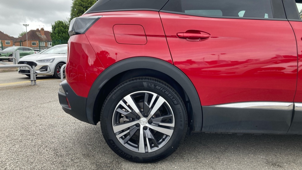 Peugeot 3008 1.6 Hybrid 180 Allure Premium+ 5dr e-EAT8 Estate - Image 7