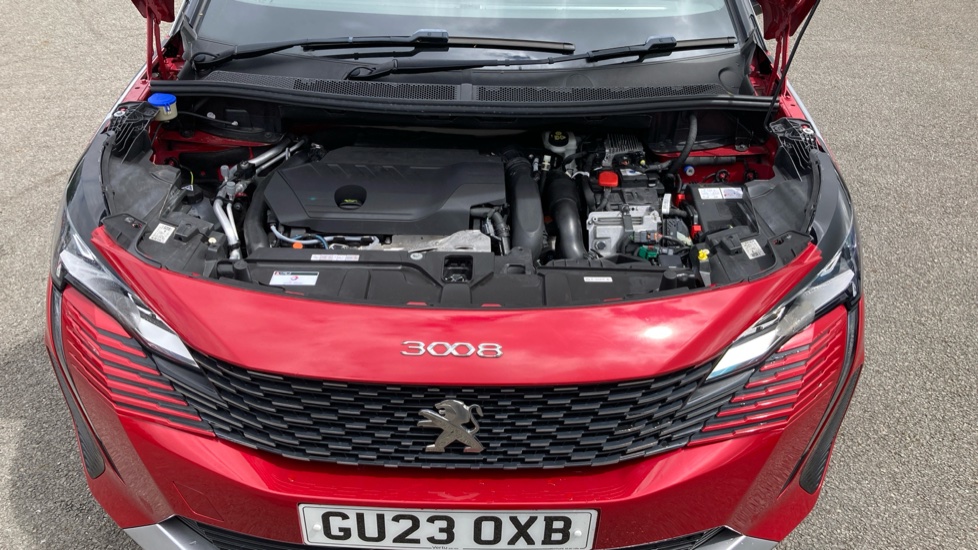 Peugeot 3008 1.6 Hybrid 180 Allure Premium+ 5dr e-EAT8 Estate - Image 8