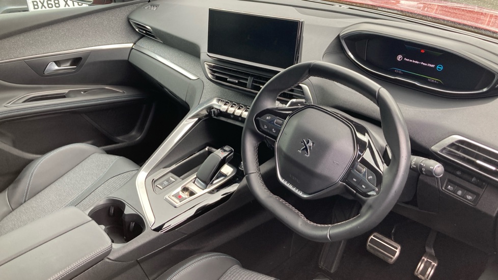 Peugeot 3008 1.6 Hybrid 180 Allure Premium+ 5dr e-EAT8 Estate - Image 11