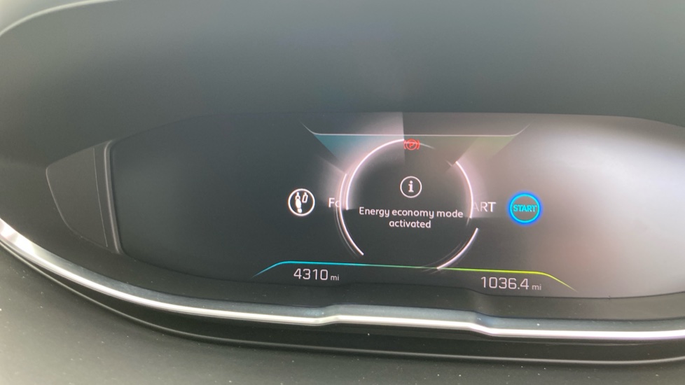 Peugeot 3008 1.6 Hybrid 180 Allure Premium+ 5dr e-EAT8 Estate - Image 18