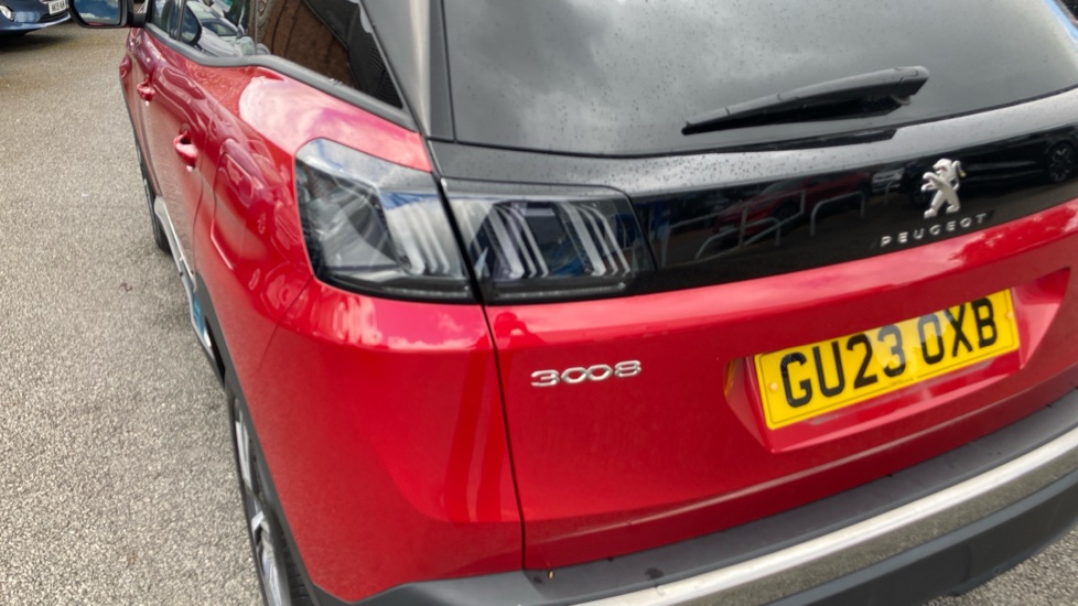 Peugeot 3008 1.6 Hybrid 180 Allure Premium+ 5dr e-EAT8 Estate - Image 25
