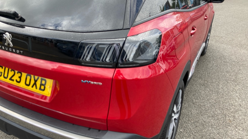 Peugeot 3008 1.6 Hybrid 180 Allure Premium+ 5dr e-EAT8 Estate - Image 26