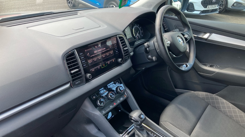 Skoda Karoq 1.5 TSI SE Technology 5dr DSG Petrol Estate - Image 9