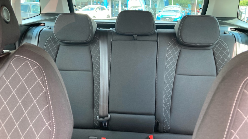 Skoda Karoq 1.5 TSI SE Technology 5dr DSG Petrol Estate - Image 15