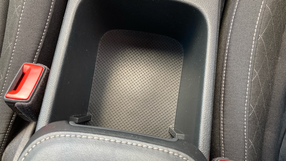 Skoda Karoq 1.5 TSI SE Technology 5dr DSG Petrol Estate - Image 35