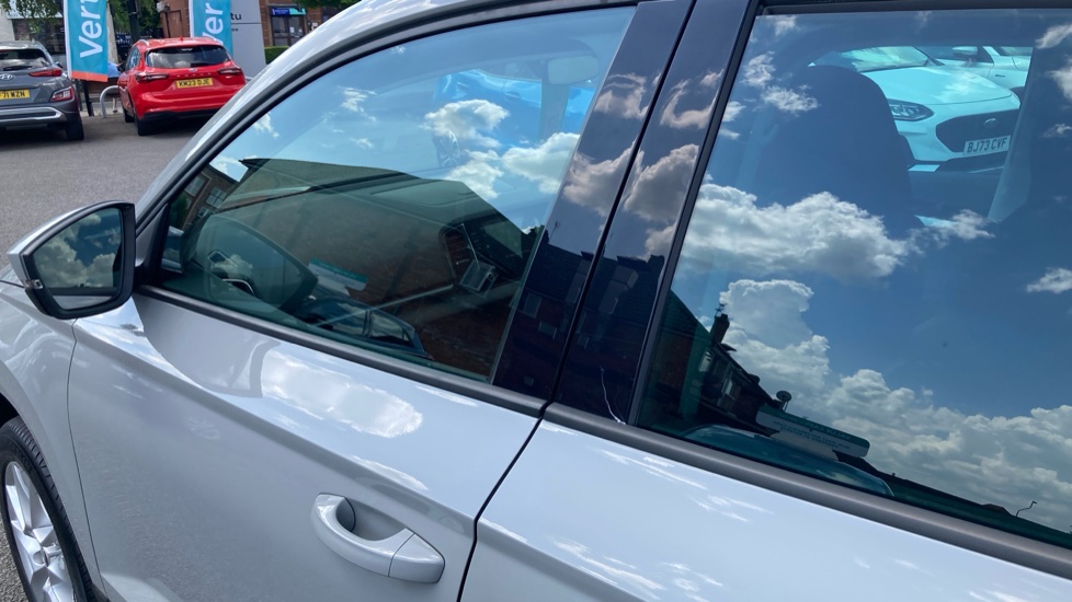 Skoda Karoq 1.5 TSI SE Technology 5dr DSG Petrol Estate - Image 41