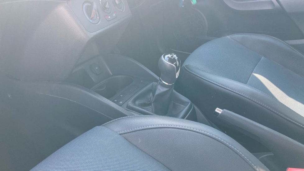 SEAT Ibiza 1.2 TSI I TECH 3dr Petrol Hatchback - Image 13
