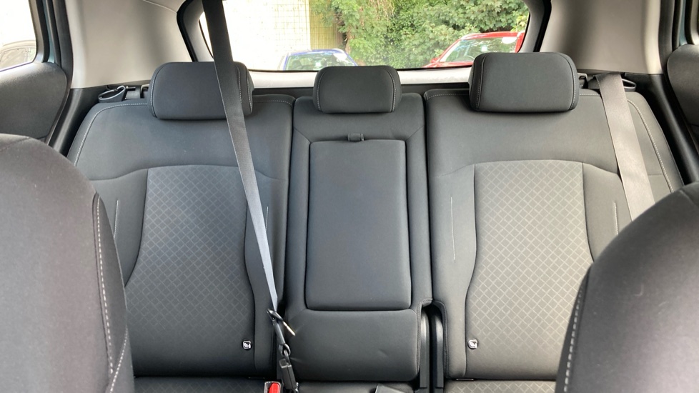 Kia Sportage 1.6T GDi ISG 2 5dr Petrol Estate - Image 15