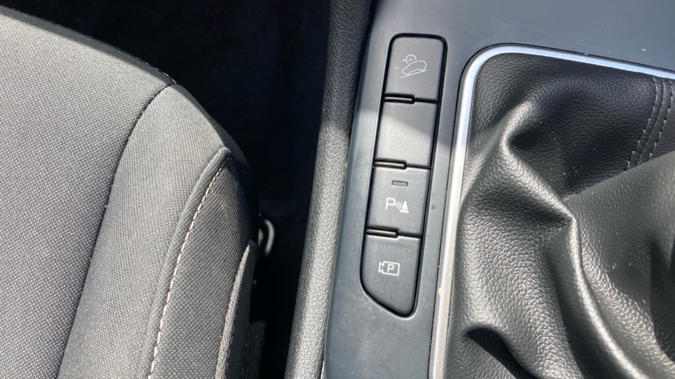 Kia Sportage 1.6T GDi ISG 2 5dr Petrol Estate - Image 33