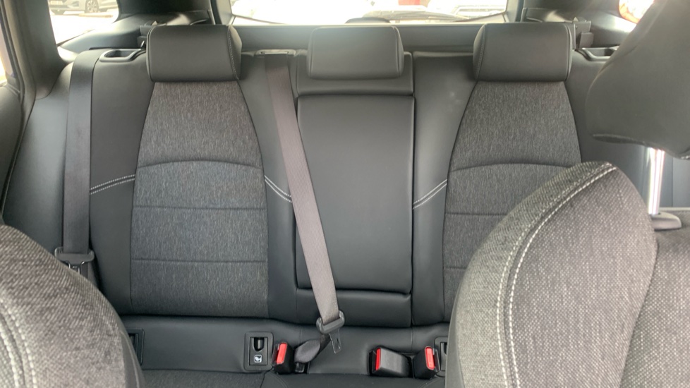 Toyota Corolla 1.8 Hybrid Design 5dr CVT Hybrid Estate - Image 15