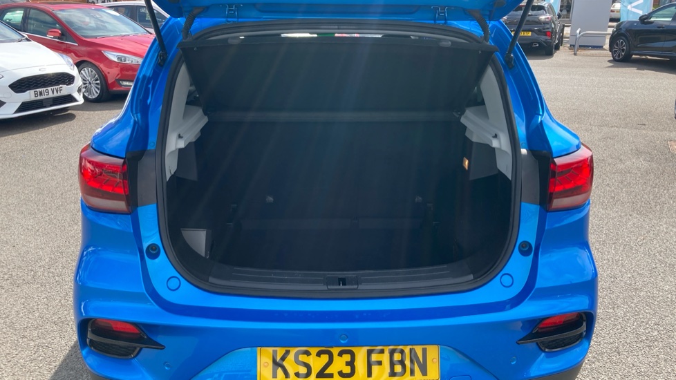 MG ZS 1.5 VTi-TECH Exclusive 5dr Petrol Hatchback - Image 4