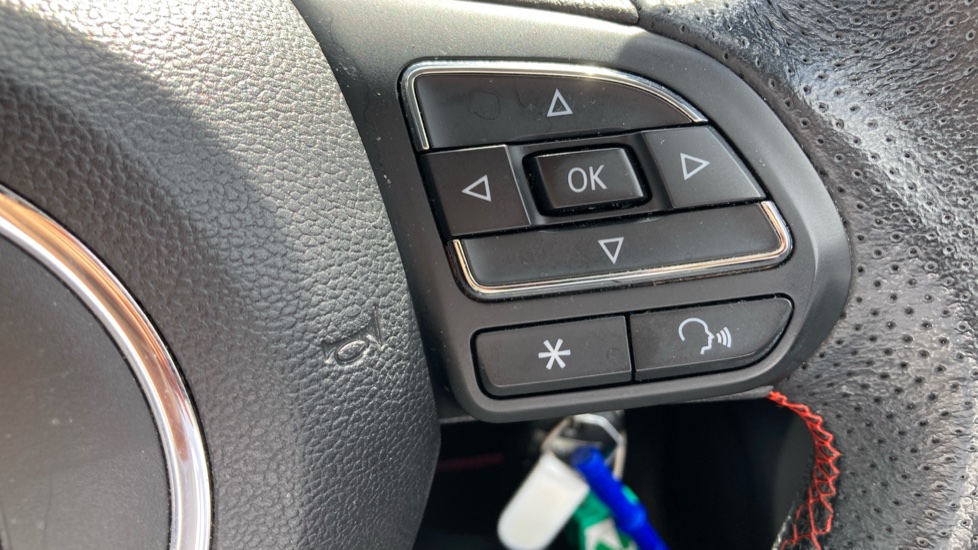 MG ZS 1.5 VTi-TECH Exclusive 5dr Petrol Hatchback - Image 32