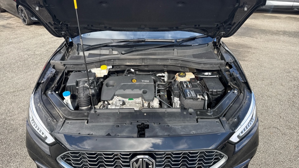 MG ZS 1.0T GDi Exclusive 5dr Petrol Hatchback - Image 8