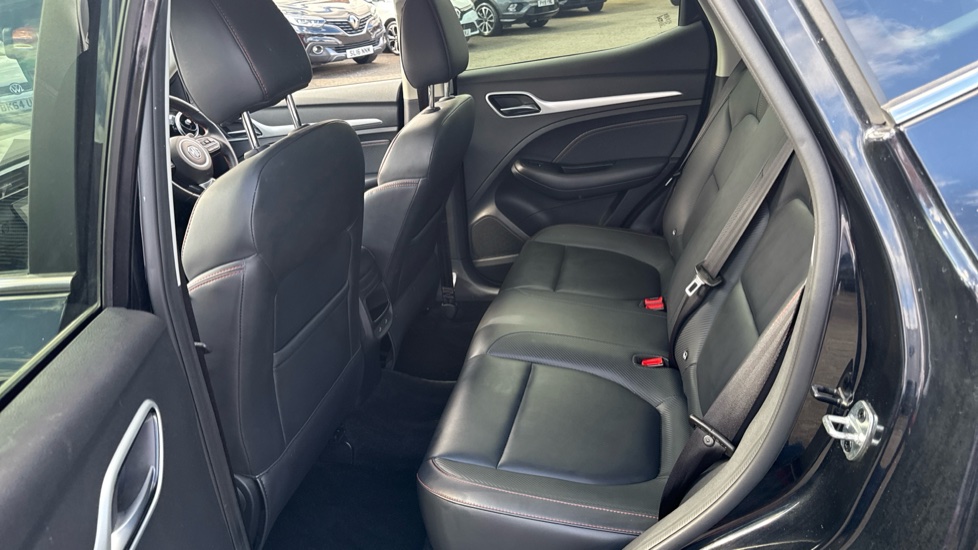 MG ZS 1.0T GDi Exclusive 5dr Petrol Hatchback - Image 16