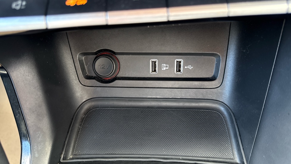 MG ZS 1.0T GDi Exclusive 5dr Petrol Hatchback - Image 22